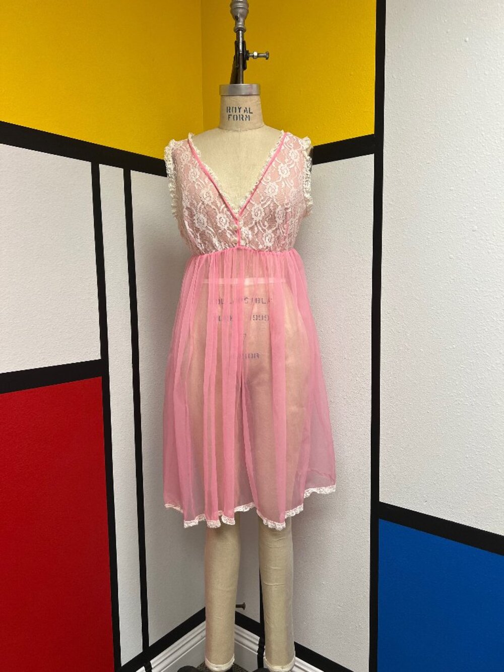 Vintage 1960s Sheer Lace Pink Babydoll Nightgown Lingerie Top Medium